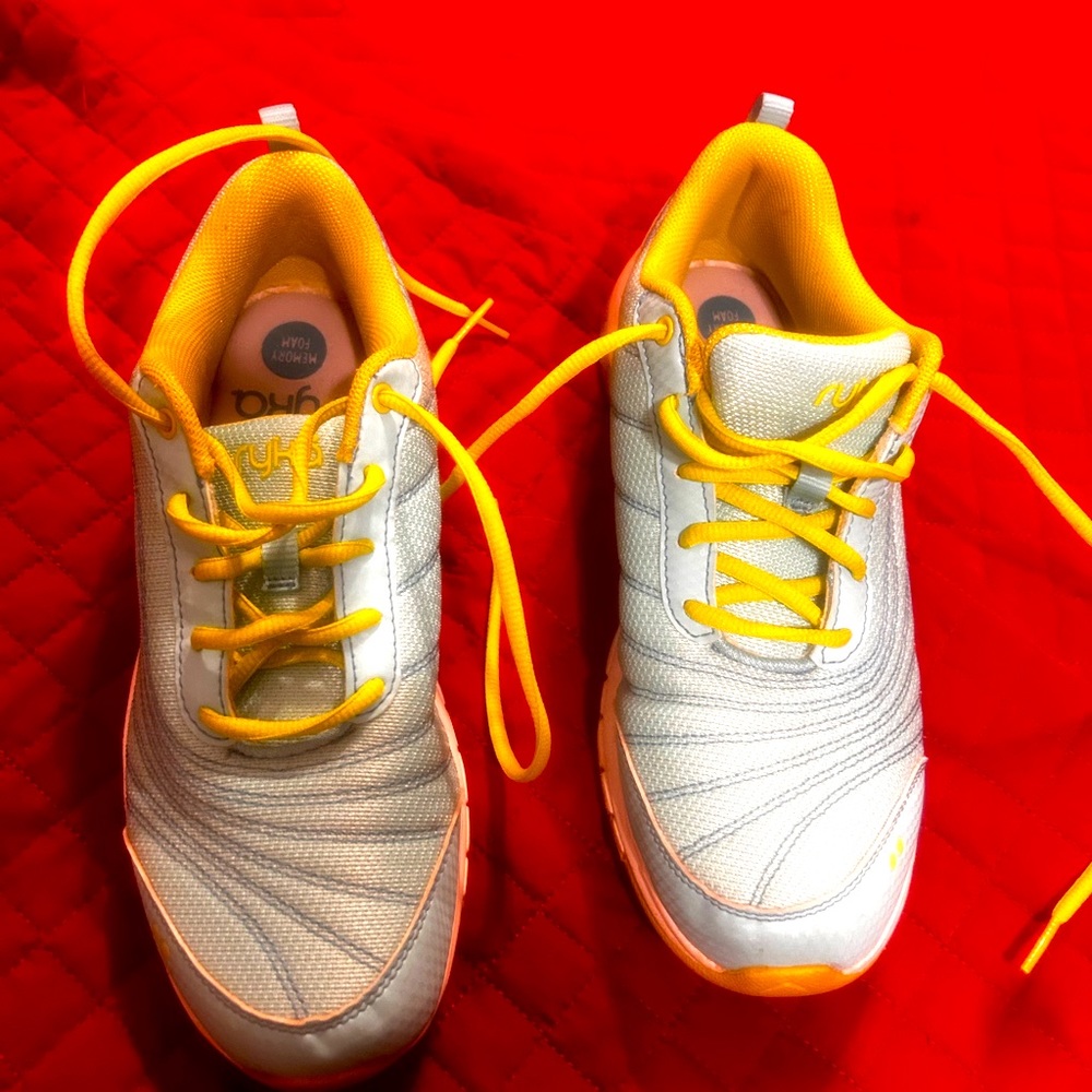 Ryka baby blue athletic shoes